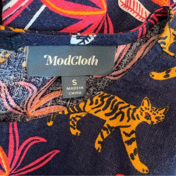 ModCloth Bold Notion Navy Jungle Cat Wide-leg Jumpsuit Size M - Picture 5 of 10